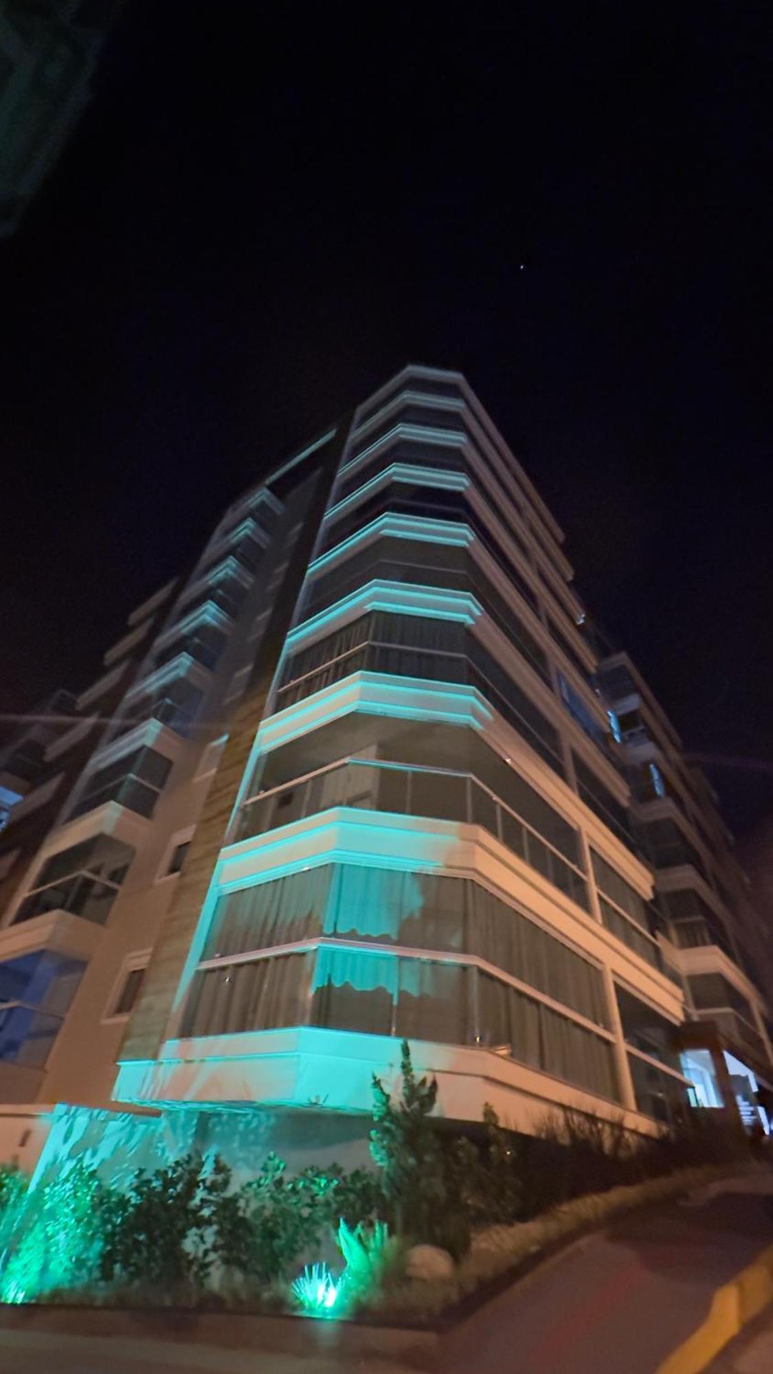 Apto Das Lavandas - 2 Quartos - Apto Todo Climatizado - A 150M Do Parque Termal! ピラトゥバ エクステリア 写真