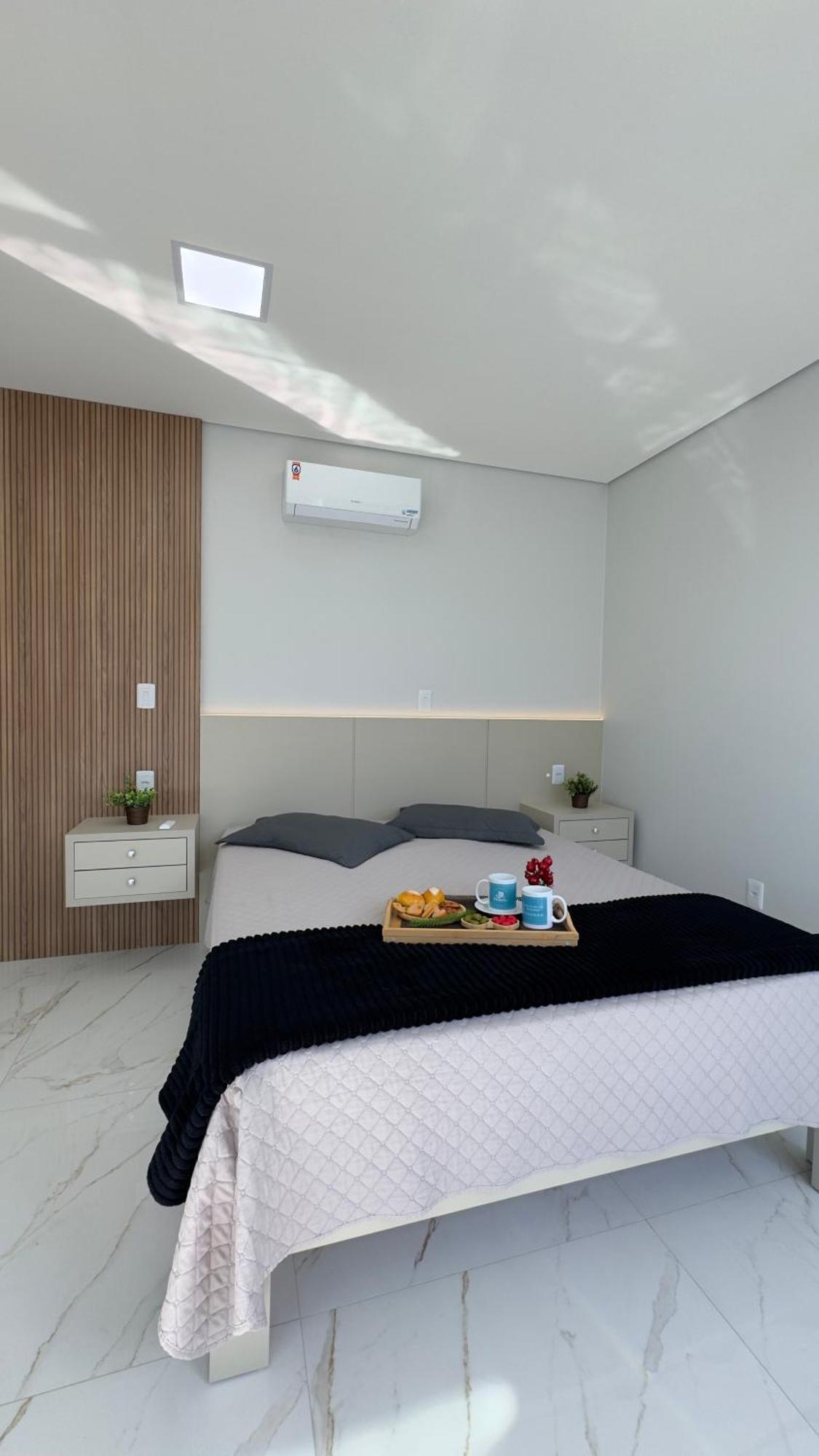 Apto Das Lavandas - 2 Quartos - Apto Todo Climatizado - A 150M Do Parque Termal! ピラトゥバ エクステリア 写真
